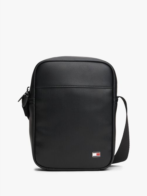 حقيبة مراسل كروس بدي بنسيج مضلع مزينة بعلم هيلفيغر