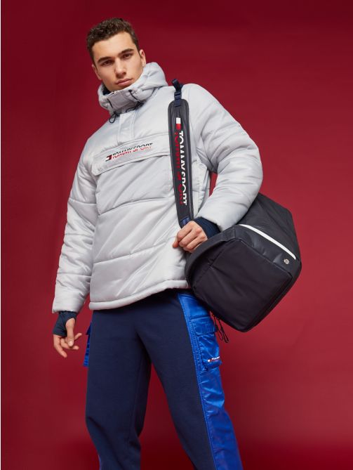 حقيبة دفل تحمل بأكثر من طريقة