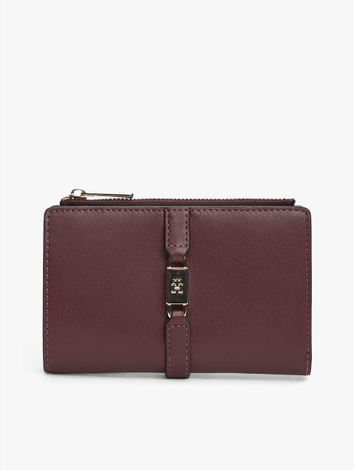 محفظة ثنائية الطي مزينة بحروف الشعار