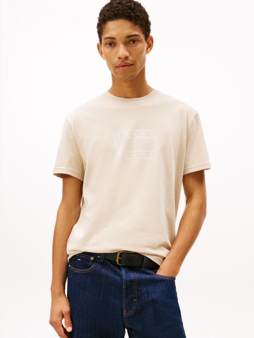 تيشيرت بياقة دائرية وطبعة الشعار