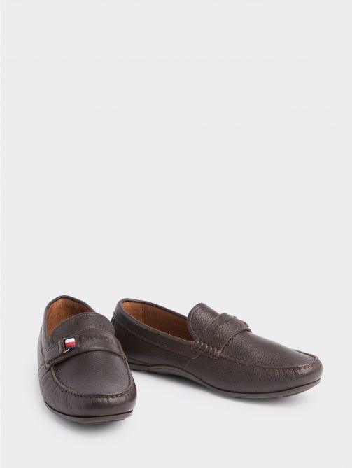 حذاء جلدي سهل الإرتداء