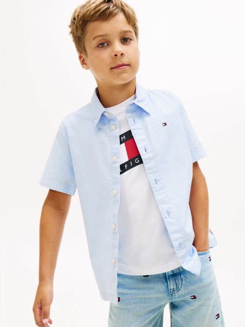 قميص أكسفورد بأكمام قصيرة مطرز بعلم الشعار