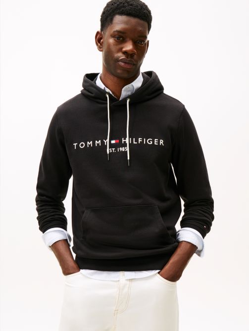 هودي مزين بشعار تومي