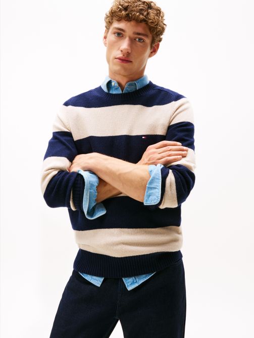 بلوفر بياقة دائرية من الصوف الناعم النقي