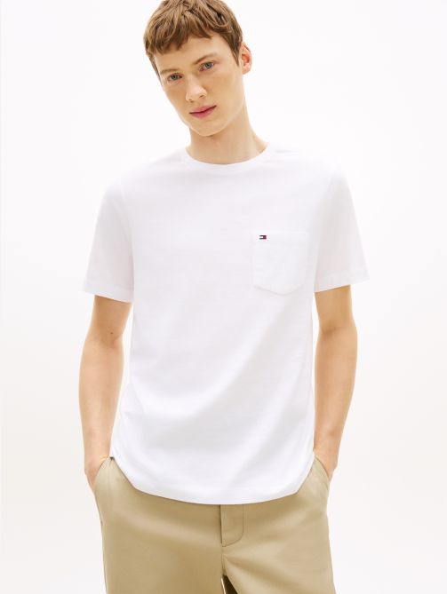 تيشيرت بياقة دائرية ورقعة جيب