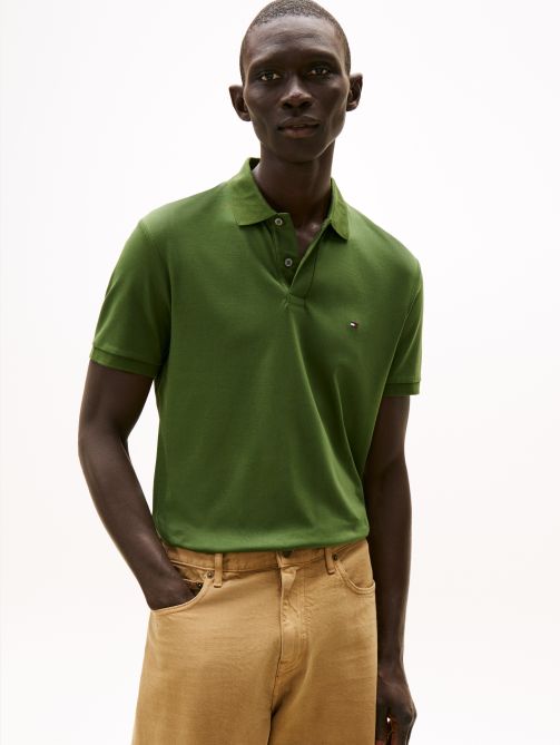 قميص بولو بقصة عادية مطرز بعلم الشعار