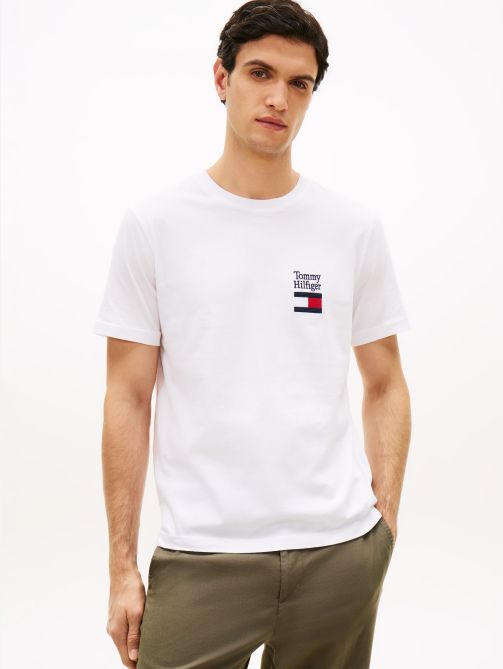 تيشيرت جيرسي بياقة دائرية مطرز بالشعار