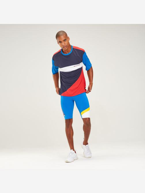 تيشيرت بشعار تومي هيلفيغر