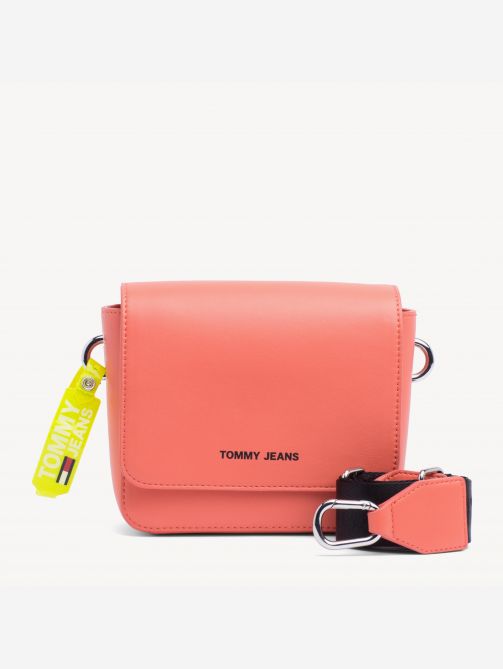 حقيبة تومي جينز صغيرة بحمالة كتف طويلة