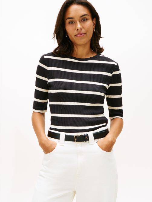 تيشيرت ضيق بنسيج مضلع ونصف كم