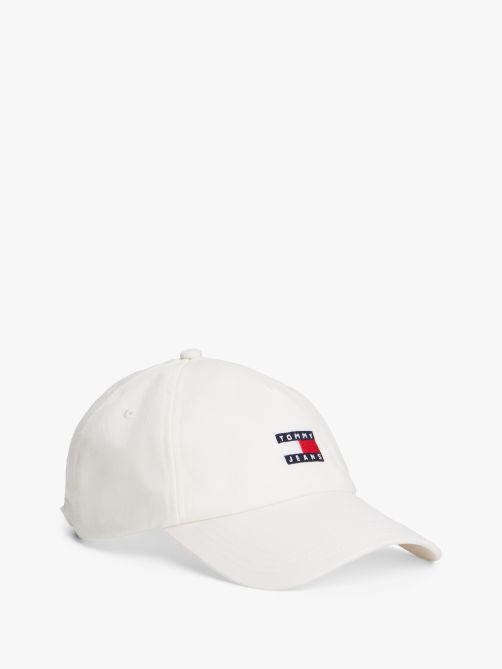 تيشيرت بلون موحد مطرز بالشعار 