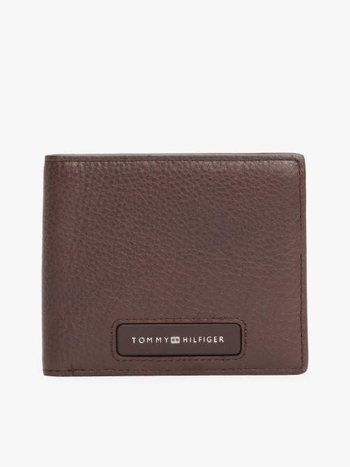 محفظة جلد ثنائية الطي مزينة بحروف الشعار