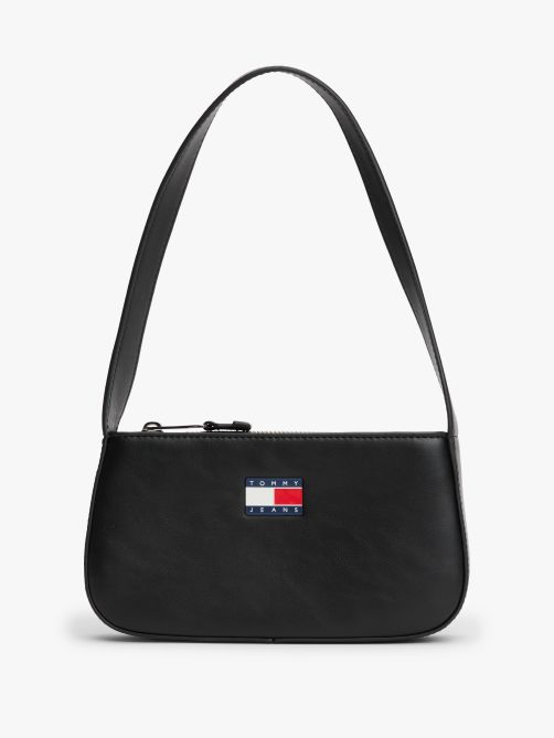 حقيبة كتف مزينة بالشعار