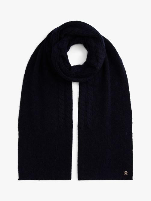 Chic Cable Knit Fluffy Scarf