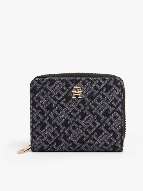 محفظة بسحاب من قماش الجاكار مزينة بالشعار