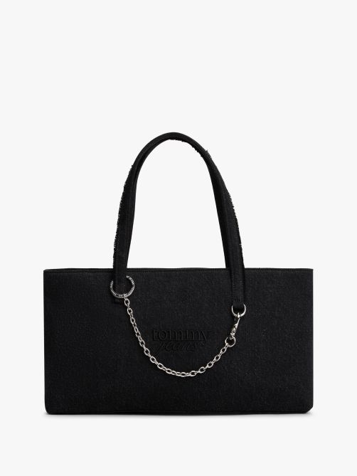 حقيبة توت جينز مطرزة بالشعار