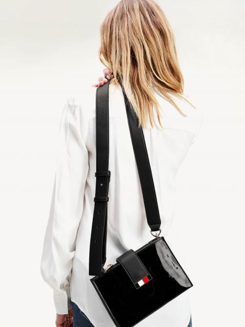 Tommy hilfiger shop statement crossover bag