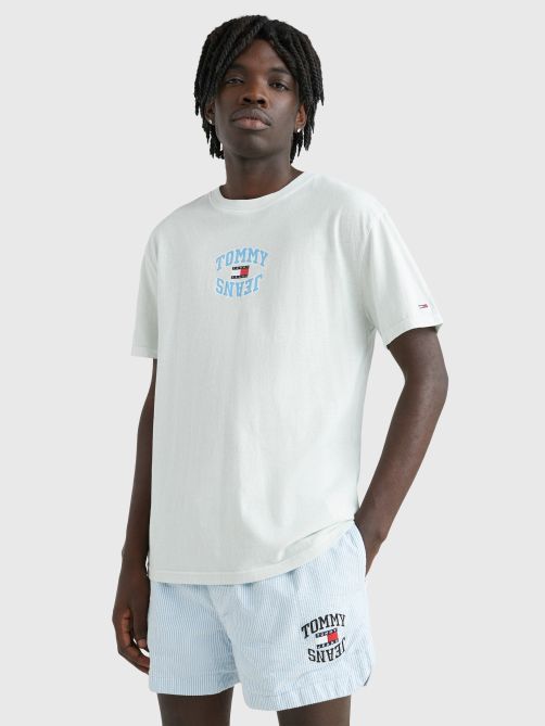 تيشيرت كلاسيكي مزين بالشعار