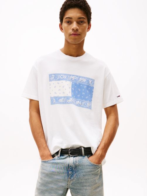 تيشيرت واسع بشعار بيزلي