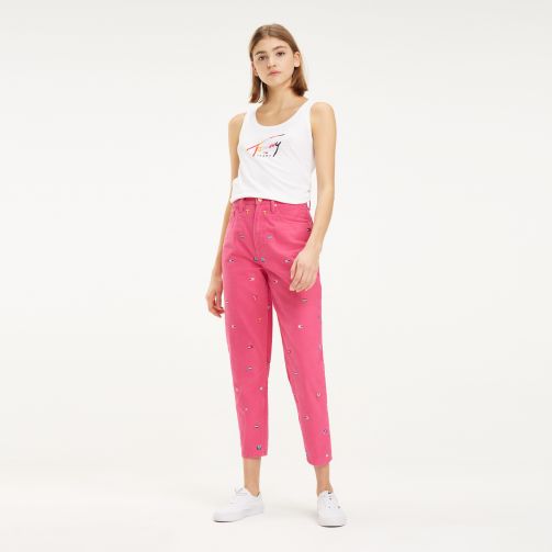 بلوزة بدون أكمام بتفاصيل شعار تومي