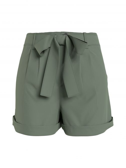 Tommy Badge Belted Mom Shorts