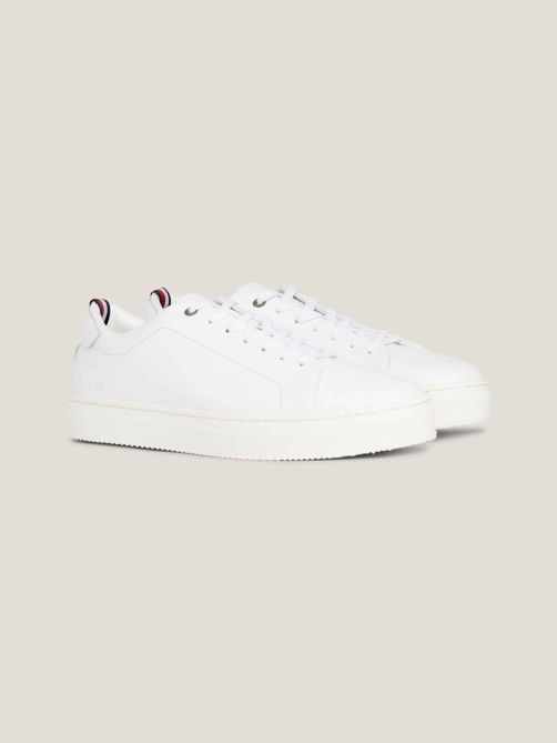 حذاء سنيكرز جلد بملمس حبيبات خشن