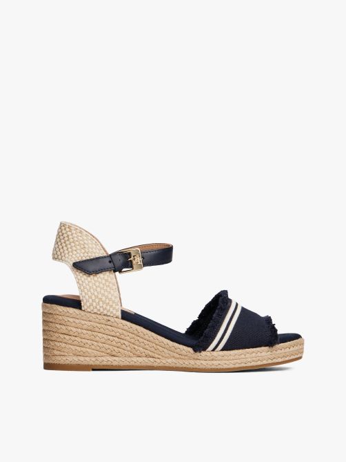 صندل قماشي بكعب ويدج