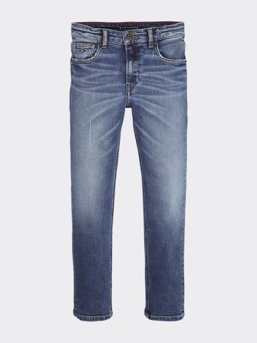 جينز 1988 بقصة تضيق نحو الأسفل