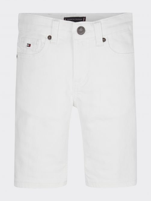 سكانتون شورت مطرّز بالشعار