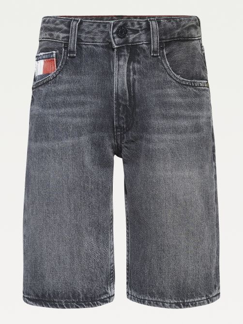 شورت جينز بقصّة مستقيمة