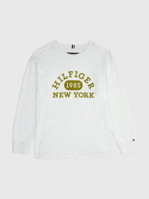 تيشيرت بأكمام طويلة