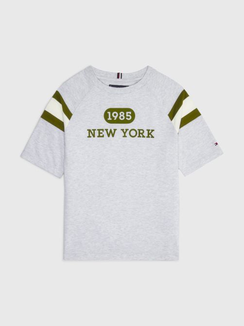 تيشيرت بطبعة شعار جرافيك على الظهر