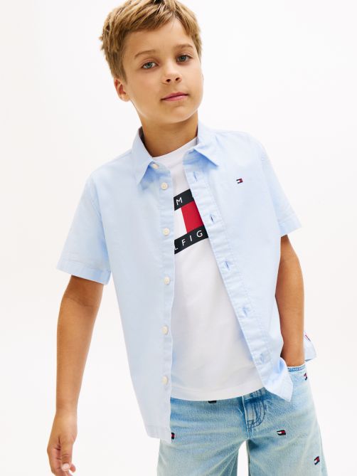 قميص أكسفورد بأكمام قصيرة مطرز بعلم الشعار