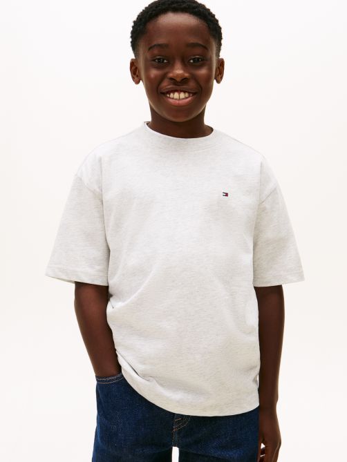 تيشيرت بياقة دائرية مطرز بعلم الشعار