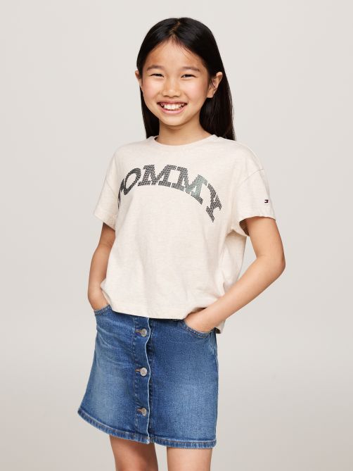 تيشيرت بقصة مريحة مزين بالشعار