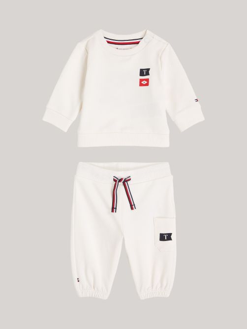 بدلة بشعار ناوتيكال هيلفيغر 