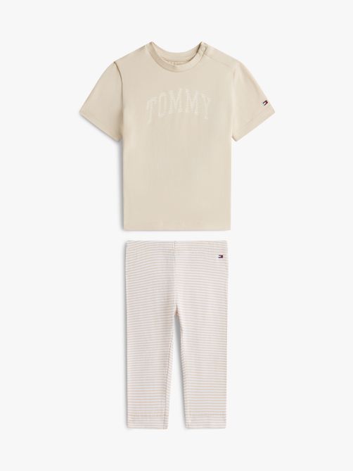 طقم تيشيرت وبنطلون ليغنز مزين بالشعار