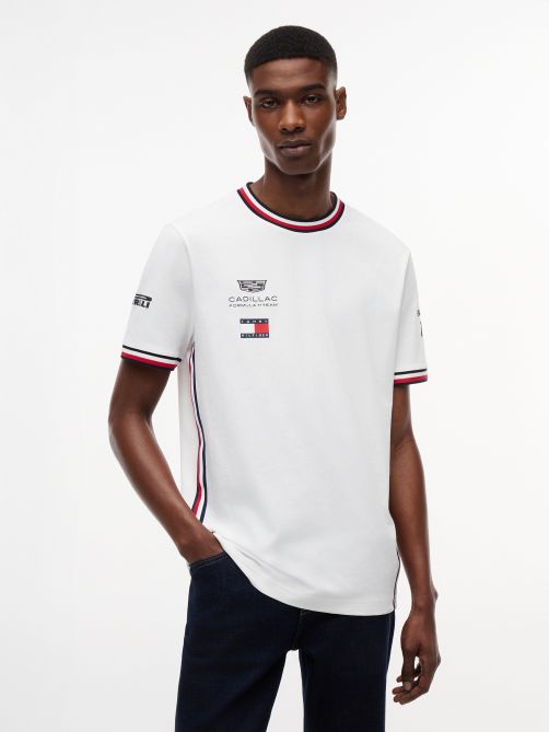 تيشيرت بوتاس 77 من مجموعة TH × فريق كاديلاك فورمولا 1®