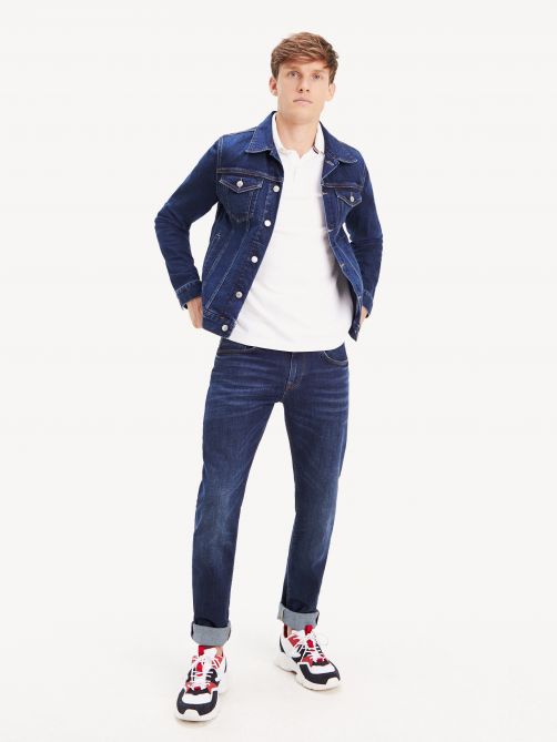 بلوزة بولو بقصة ضيقة وخامات مختلفة