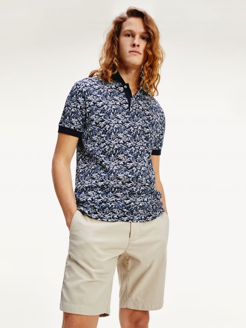 بولو بقصّة عادية مطبّعة بالنخيل