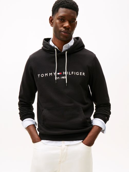 هودي مزين بشعار تومي