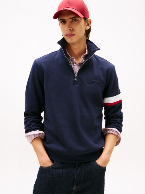 بلوفر بربع سحاب مزين بنقشة الشعار