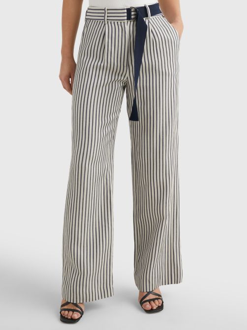 بنطلون مخطط بقصة مريحة