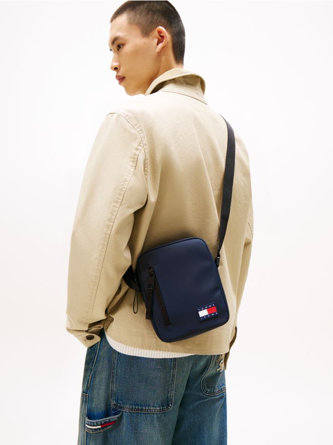 ★ ★BADGE LOGO COMPACT REPORTER BAG AM13219_RBT_FNT
