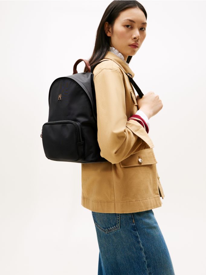 Elegant TH Monogram Dome Backpack Tommy Hilfiger