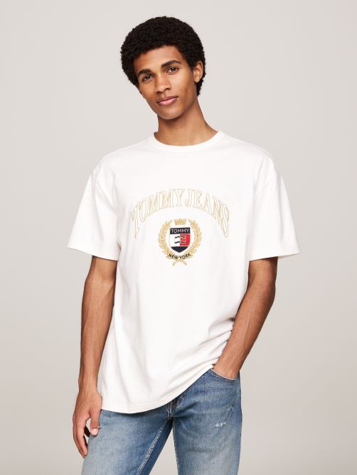 Discover Men s T shirts Sale Tommy Hilfiger Qatar