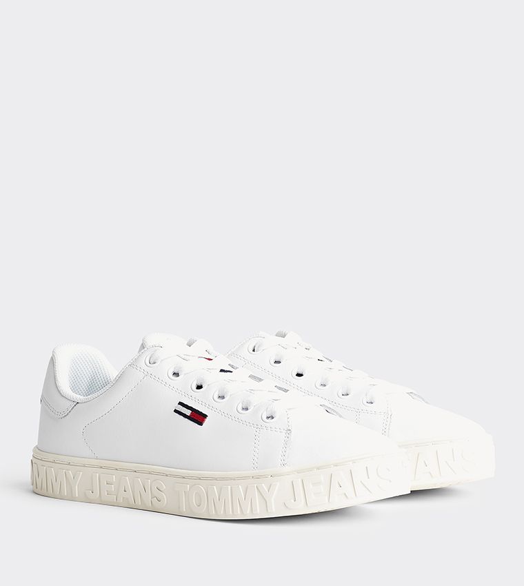 tommy hilfiger playful badge sneakers