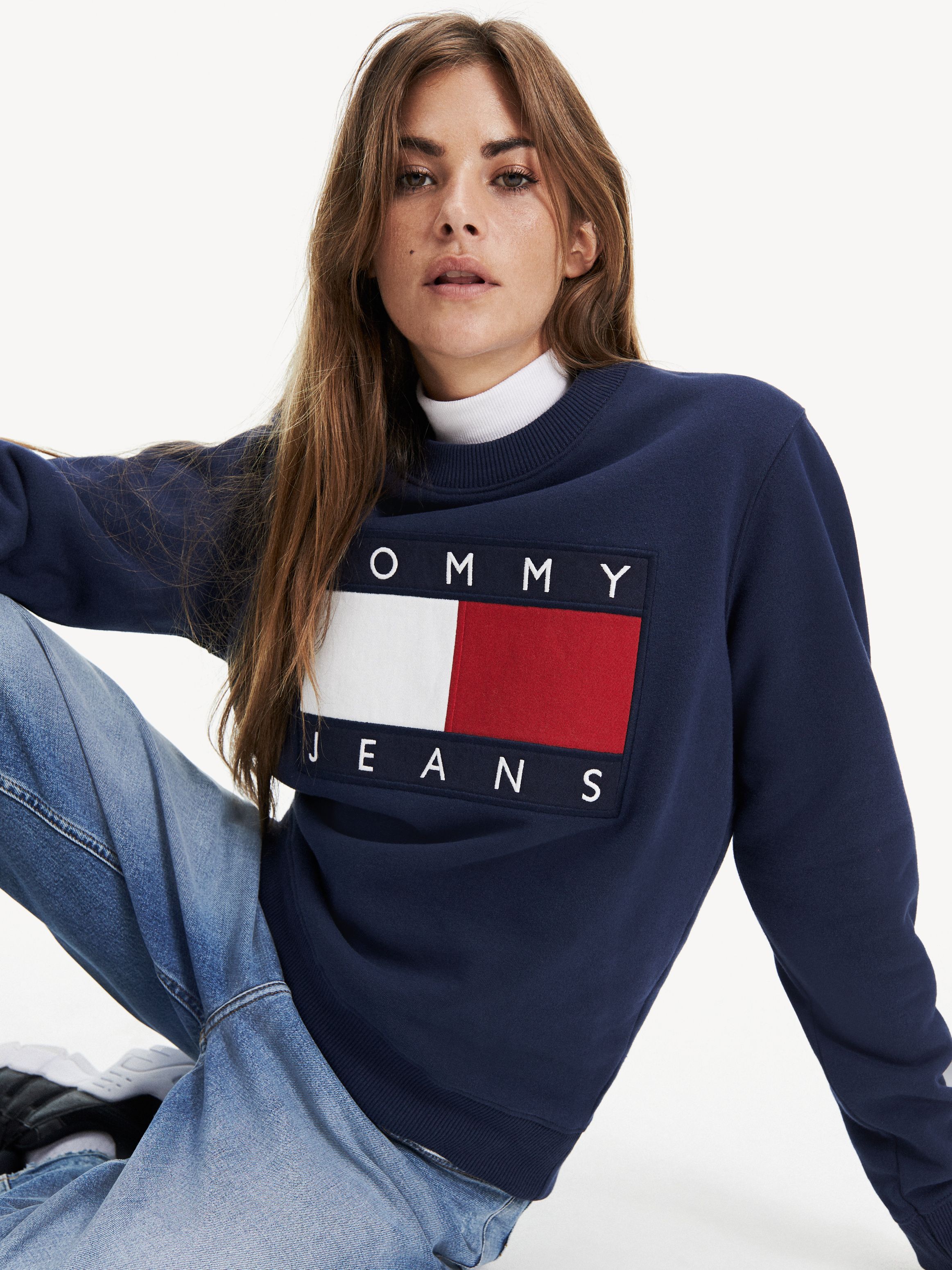 tommy hilfiger flag logo cropped sweatshirt