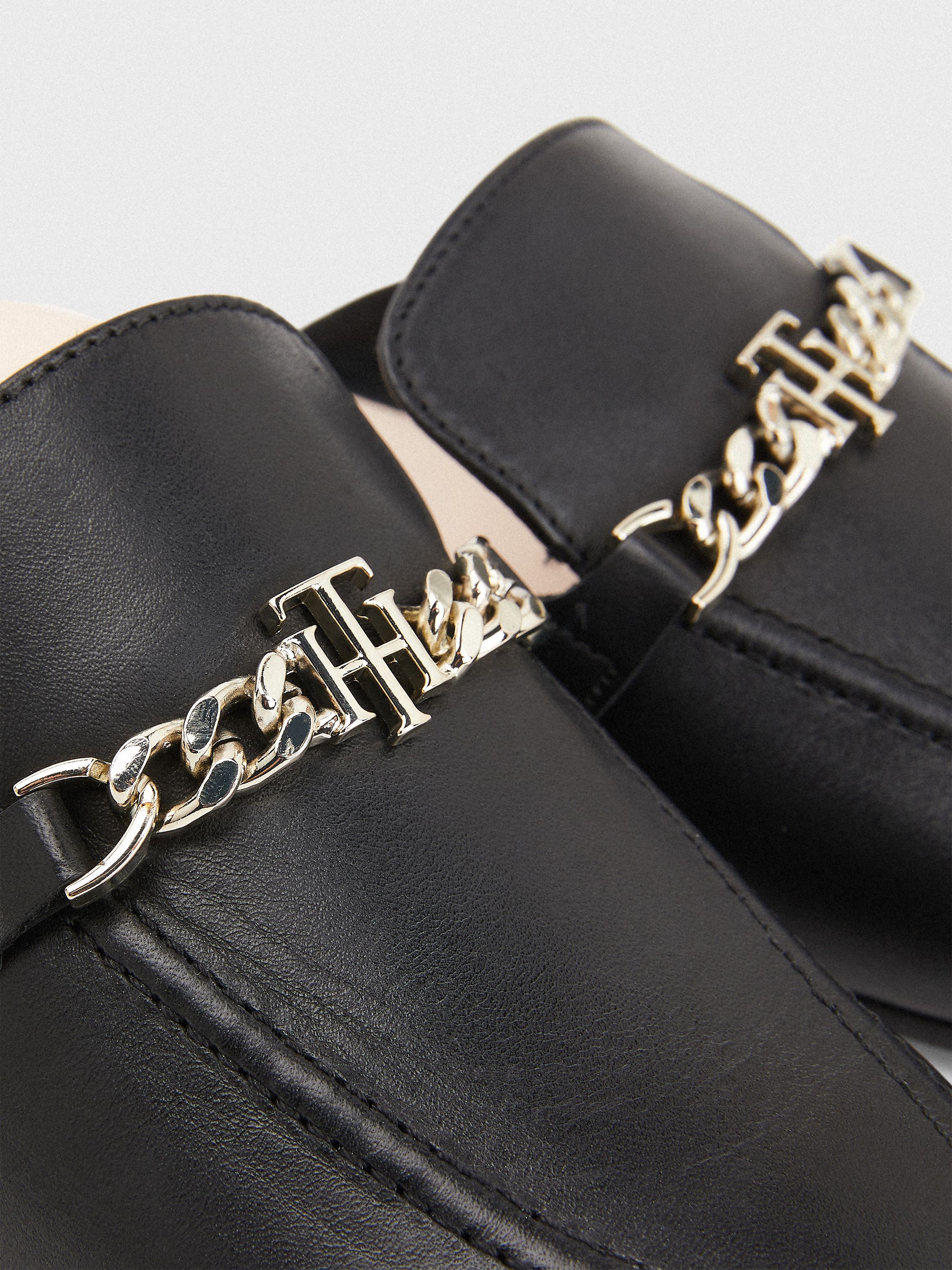 tan chain mule