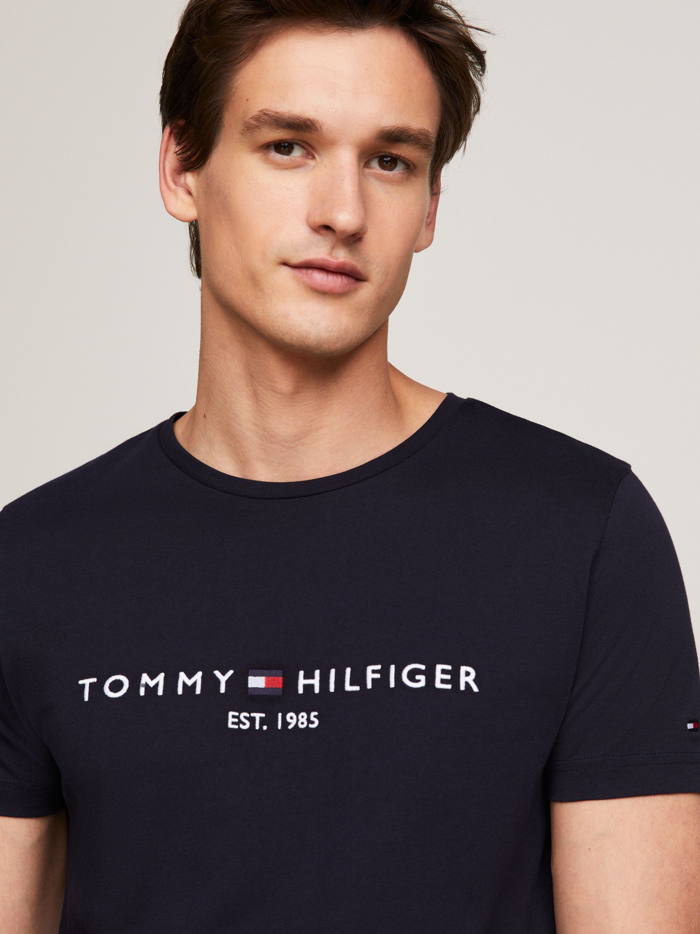 Embroidered Logo Short Sleeves T-Shirt|Tommy Hilfiger